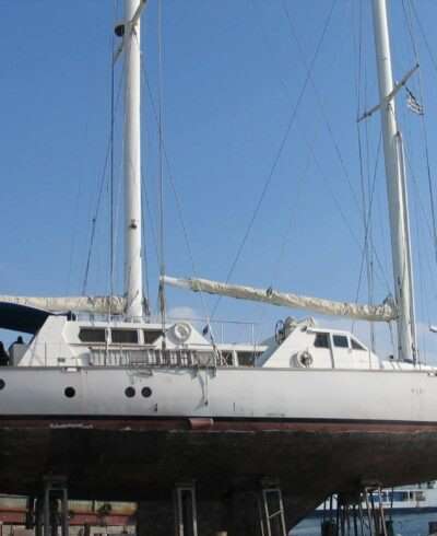 Extravagant (130ft)